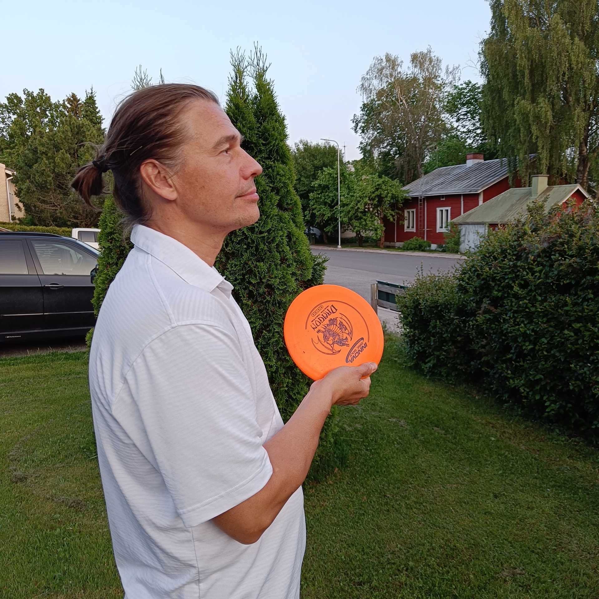 Sir King Diamond with his legendary Dragon disc